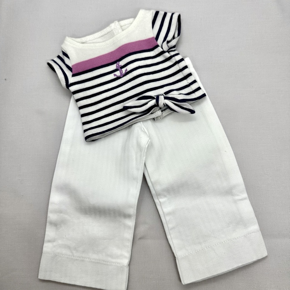 American Girl brand Beach Outfit. For 18” doll. Retired in 2010. 2 pieces.
